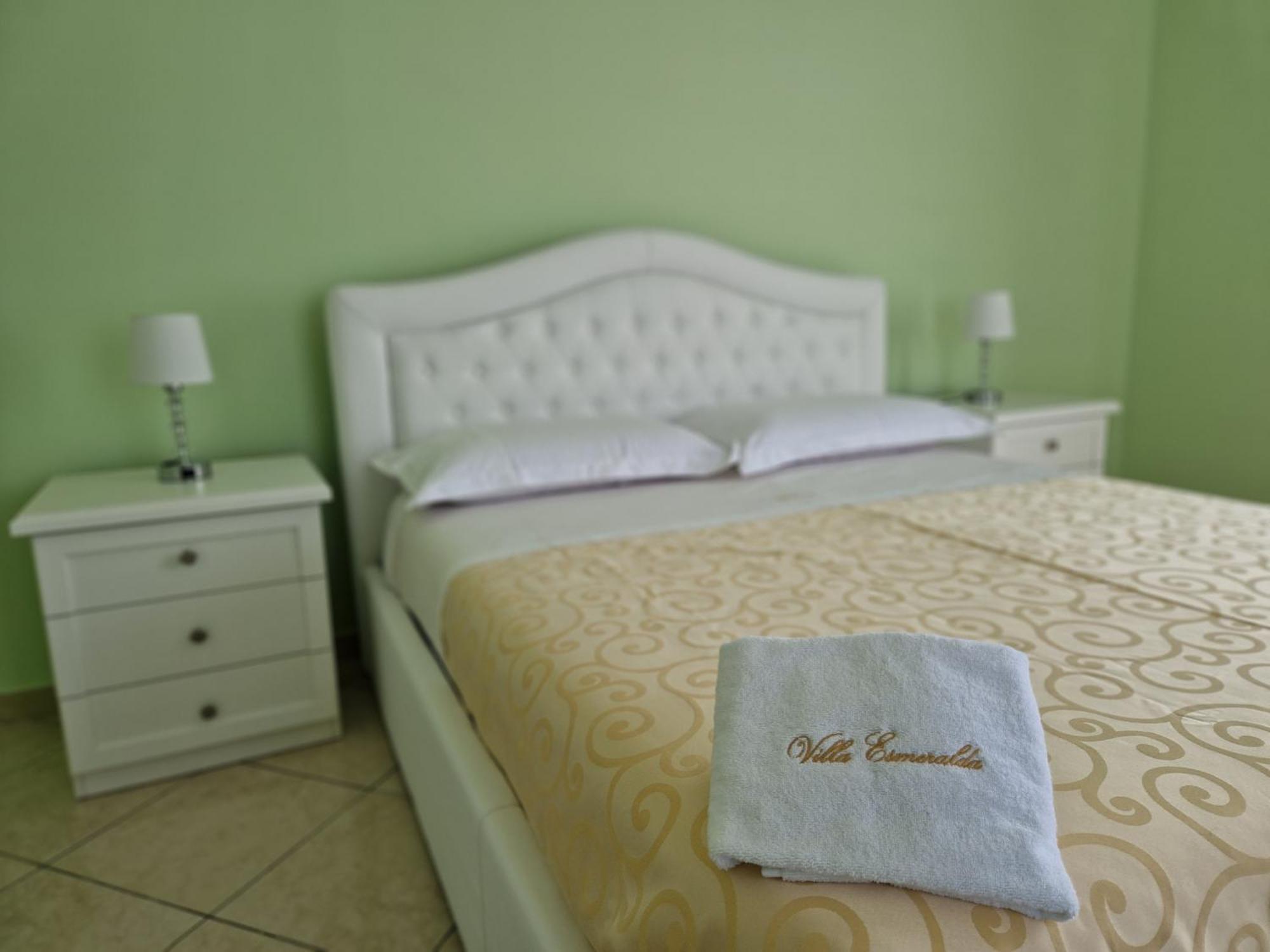 Villa Esmeralda Salerno Exteriör bild